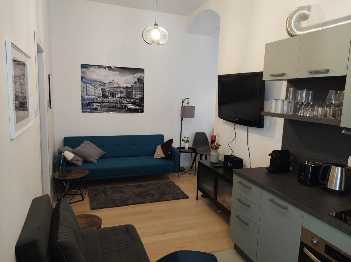 Boutique Apartments Cecilia Trieste Ngoại thất bức ảnh