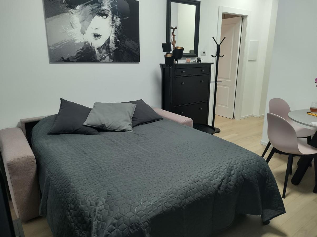 Boutique Apartments Cecilia Trieste Ngoại thất bức ảnh