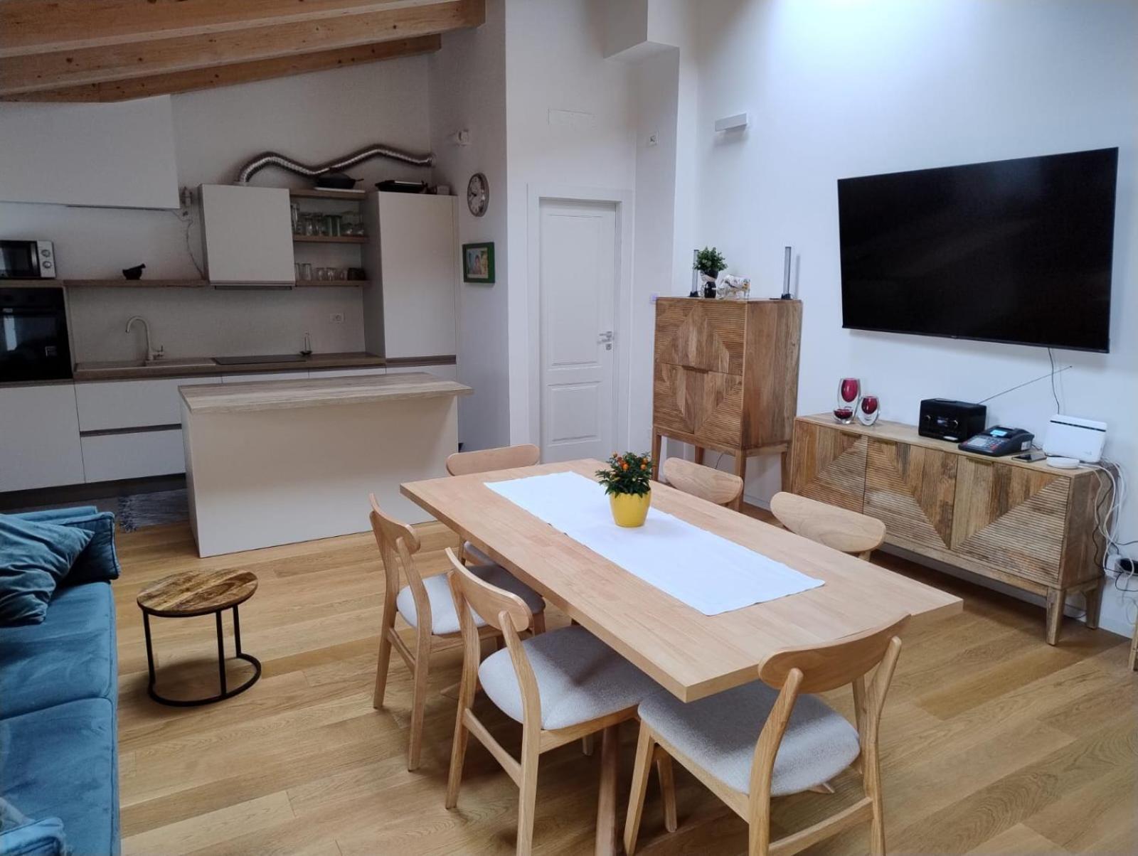 Boutique Apartments Cecilia Trieste Ngoại thất bức ảnh