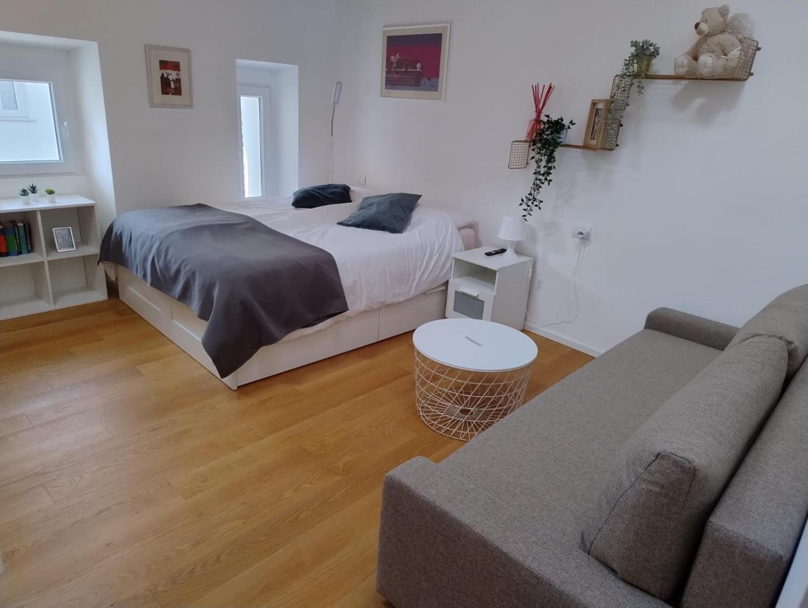 Boutique Apartments Cecilia Trieste Ngoại thất bức ảnh